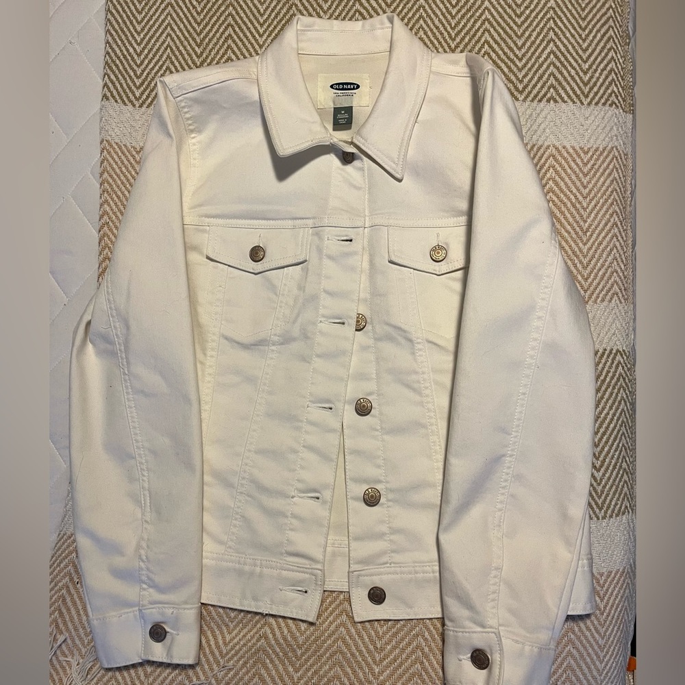 Brand New White Old Navy Jean Jacket Size M